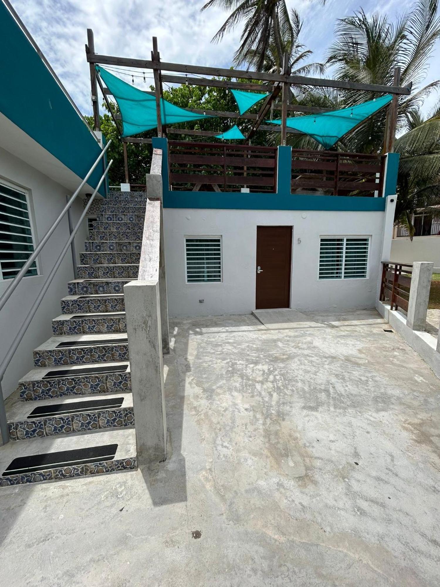 The Surfing Turtle Hotel Luquillo Exterior photo